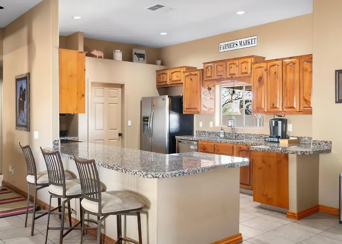 Cozy Quiet Bbq Pool Outdoor Entertaining Holiday home Phoenix